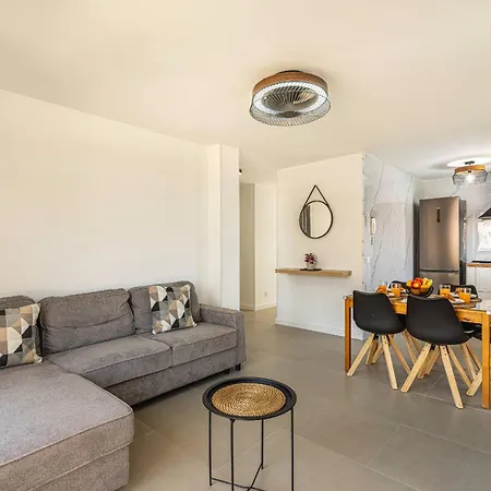As De Casas - Royal 8 - Cristianos * Arona (Tenerife)